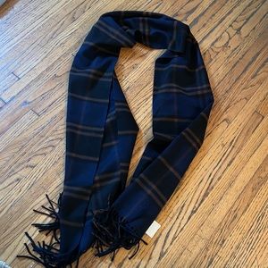 Good American Large Plaid Scarf